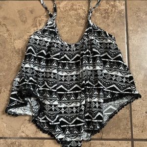 rue 21 blue and white top